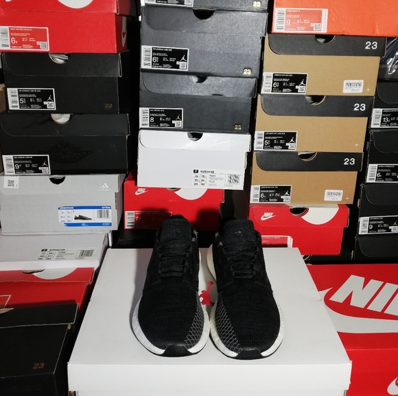 ADIDAS PUREBOOST WOMEN'S US SIZE 8 NEW WORE ONCE INDOOR NO BOX DUE IT'S DAMAGED - Picture 8 of 9